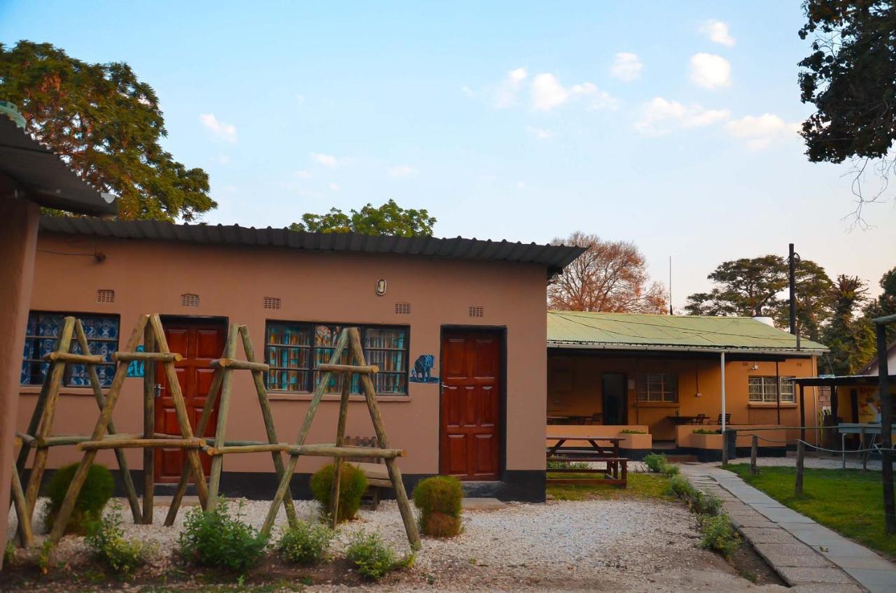 Lusaka Backpackers Hostel Kültér fotó